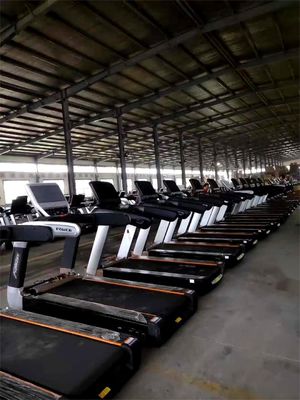 Indoor Cardio Training Treadmill with Running Belt 580*3460mm and Metal Material